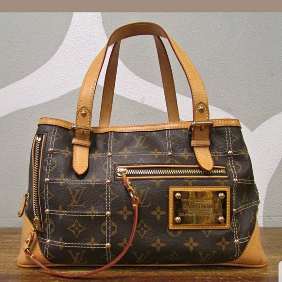 louis vuitton handbag with gold plate